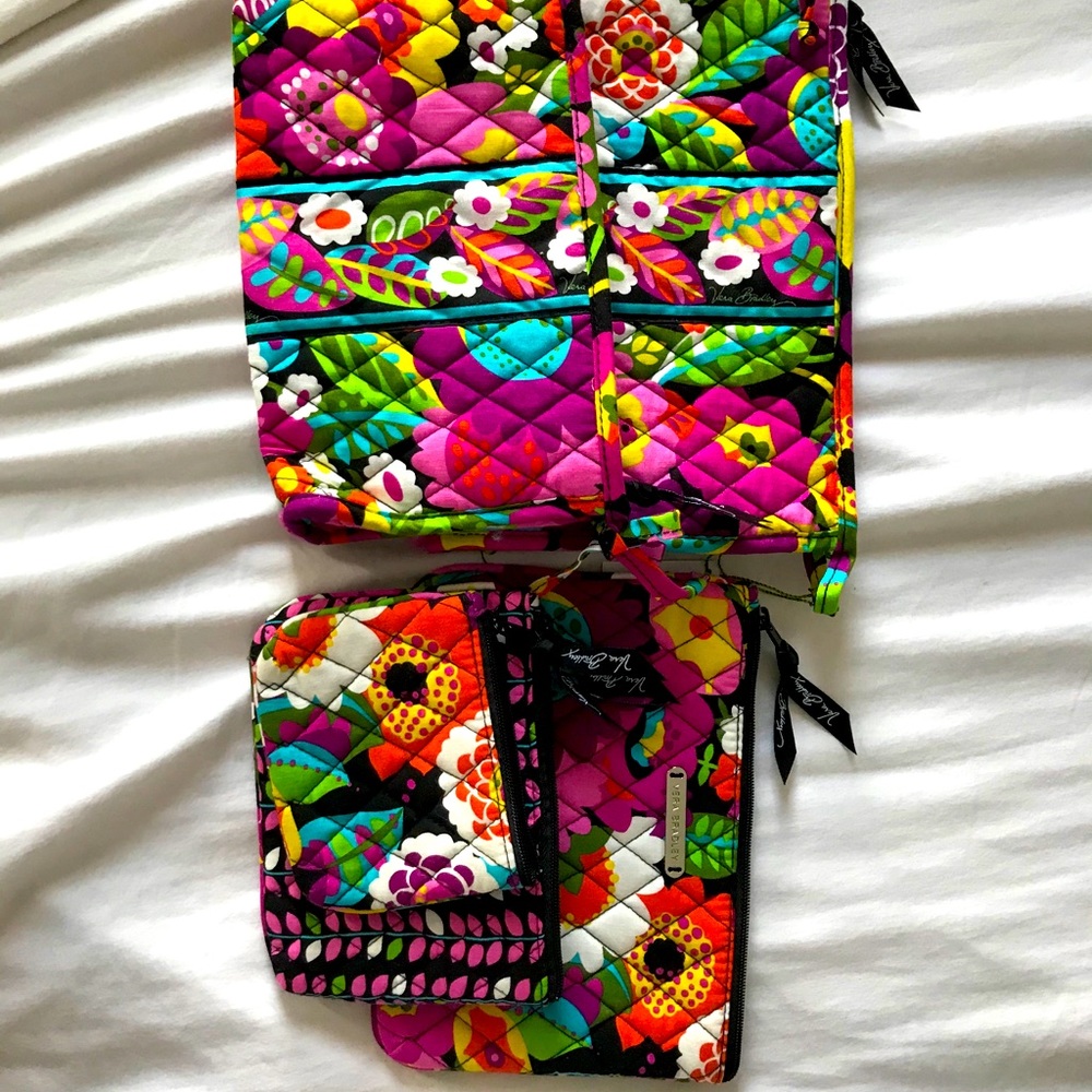 Vera Bradley cosmetic set!!